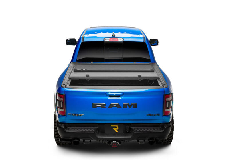 Extang Endure ALX Hard Folding Tonneau Cover For 2019-2023 Chevy Silverado 1500 / GMC Sierra 1500 5.5 ft (5'8"/69.9") Bed