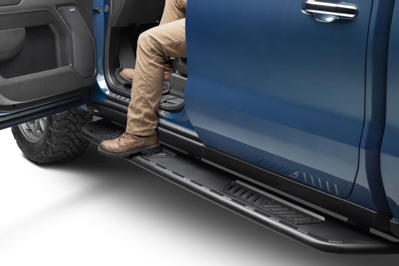 N-Fab Roan Running Boards For 2019-2021 Chevy Silverado 1500 / GMC Sierra 1500 & 2020-2021 2500/3500 Crew Cab - Textured Black