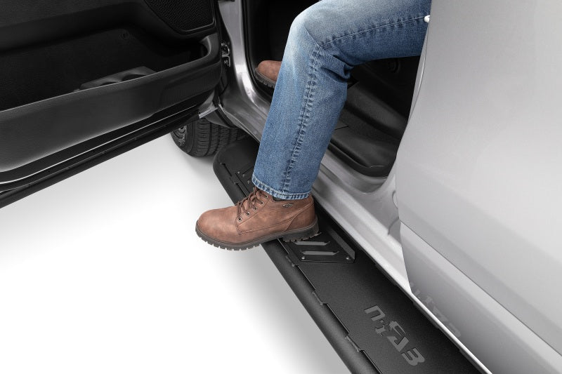 N-Fab Roan Running Boards For 2019-2021 Chevy Silverado 1500 / GMC Sierra 1500 & 2020-2021 2500/3500 Crew Cab - Textured Black