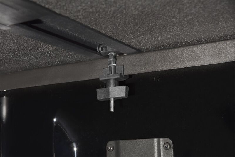 Extang Solid Fold 2.0 Toolbox Hard Folding Tonneau Cover For 1999-2006 Chevy Silverado 1500 / GMC Sierra 1500 & 1999-2006 2500/3500 8 ft (8'2"/98.2") Bed