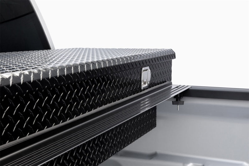 Extang Solid Fold 2.0 Toolbox Hard Folding Tonneau Cover For 2021 Ford F-150 6.5 ft (6'7"/78.9") Bed