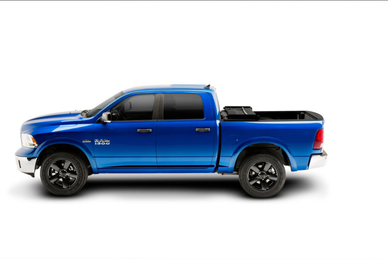 Extang Trifecta 2.0 Soft Folding Tonneau Cover For 2007-2013 Chevy Silverado 1500 / GMC Sierra 1500 & 2007-2013 2500/3500 (w/ Track System) 8 ft (8'2"/98.2") Bed