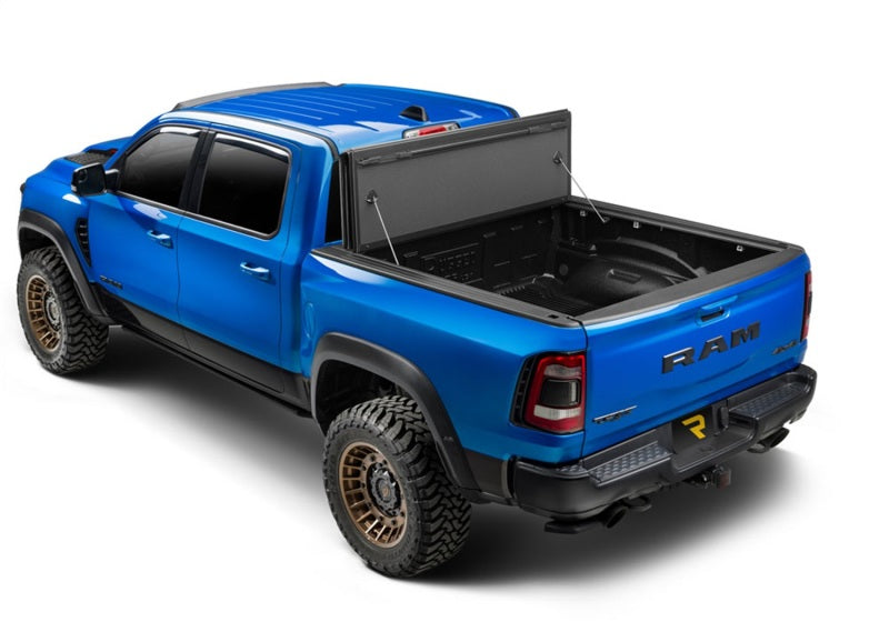 Extang Endure ALX Hard Folding Tonneau Cover For 2019-2023 Chevy Silverado 1500 / GMC Sierra 1500 5.5 ft (5'8"/69.9") Bed