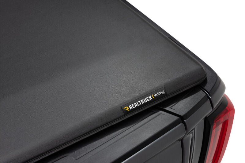 Extang Trifecta ALX Soft Folding Tonneau Cover For 2014-2018 Chevy Silverado 1500 / GMC Sierra 1500 5.5 ft (5'8"/69.9") Bed