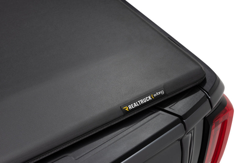 Extang Trifecta ALX Soft Folding Tonneau Cover For 2014-2018 Chevy Silverado 1500 / GMC Sierra 1500 5.5 ft (5'8"/69.9") Bed