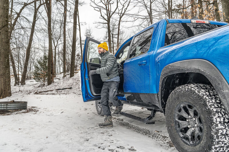 AMP Research PowerStep Xtreme Electric Running Boards For 2019-2022 Ram 1500 Crew Cab (Incl. OEM Style Illumination)