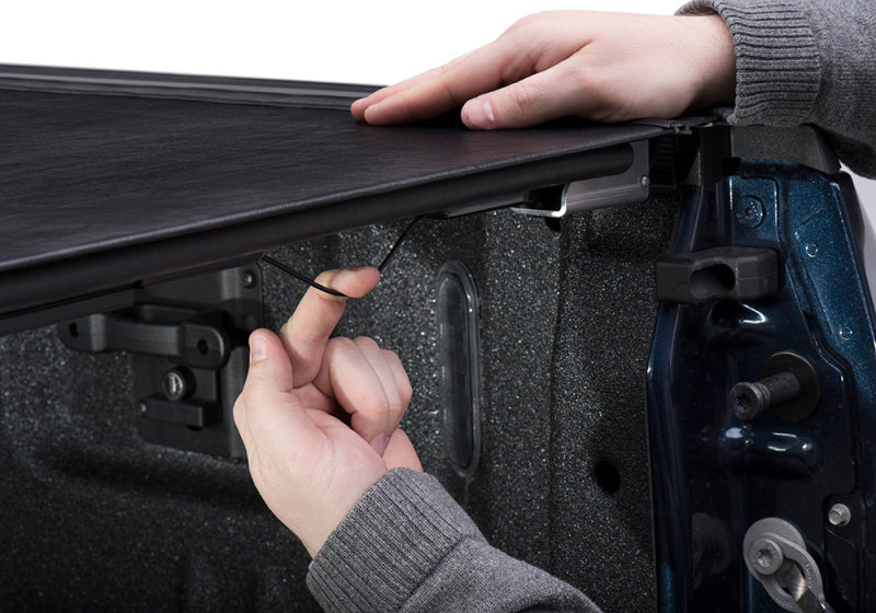 BAK Revolver X2 Hard Roll-Up Tonneau Cover For 2004-2014 Ford F-150 6.5 ft (6'7"/78.9") Bed