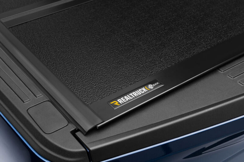 BAK BAKFlip G2 Hard Folding Tonneau Cover For 2015-2020 Ford F-150 6.5 ft (6'7"/78.9") Bed