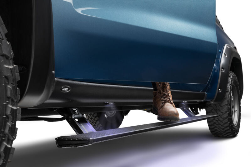 AMP Research PowerStep Xtreme Electric Running Boards For 2022-2024 Chevy Silverado 1500 / GMC Sierra 1500 & 2023-2026 2500/3500 Double/Crew Cab