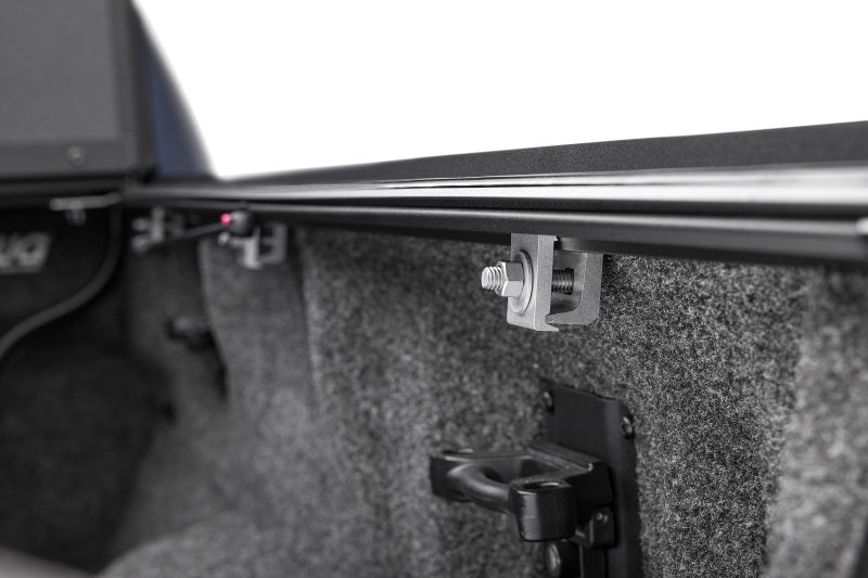 Extang Endure ALX Hard Folding Tonneau Cover For 2019-2023 Chevy Silverado 1500 / GMC Sierra 1500 5.5 ft (5'8"/69.9") Bed